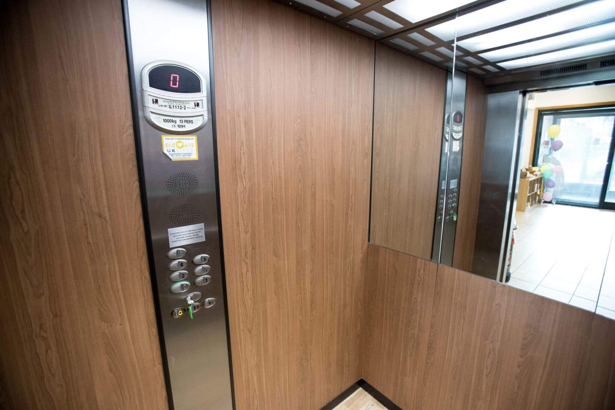 dinoc-elevator-2048x1366