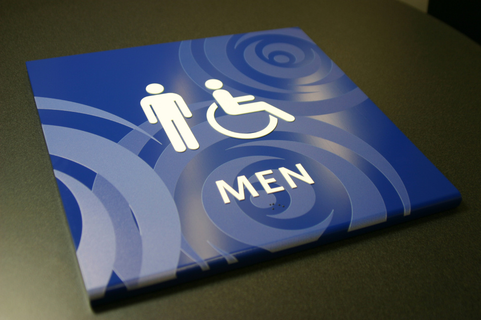 mens-room