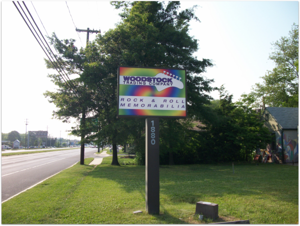 woodstock-pylon-sign-face-resized-600
